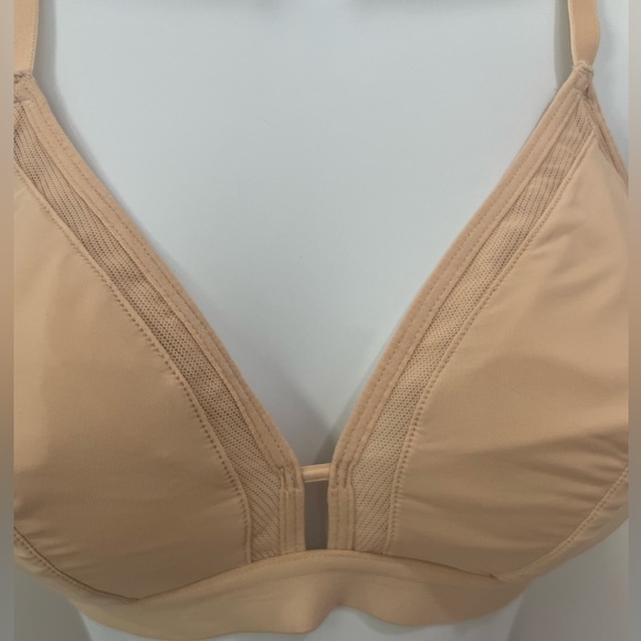 Lively All You nude tan mesh wire free bra size 2 - Picture 4 of 9